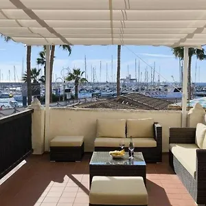 https://apartamento-puerto-marina.es-andalucia.com