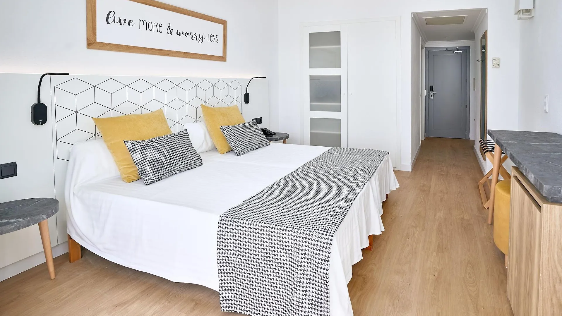 Flamboyan Caribe Hotel & Spa Magaluf  4*, Magaluf (Mallorca)