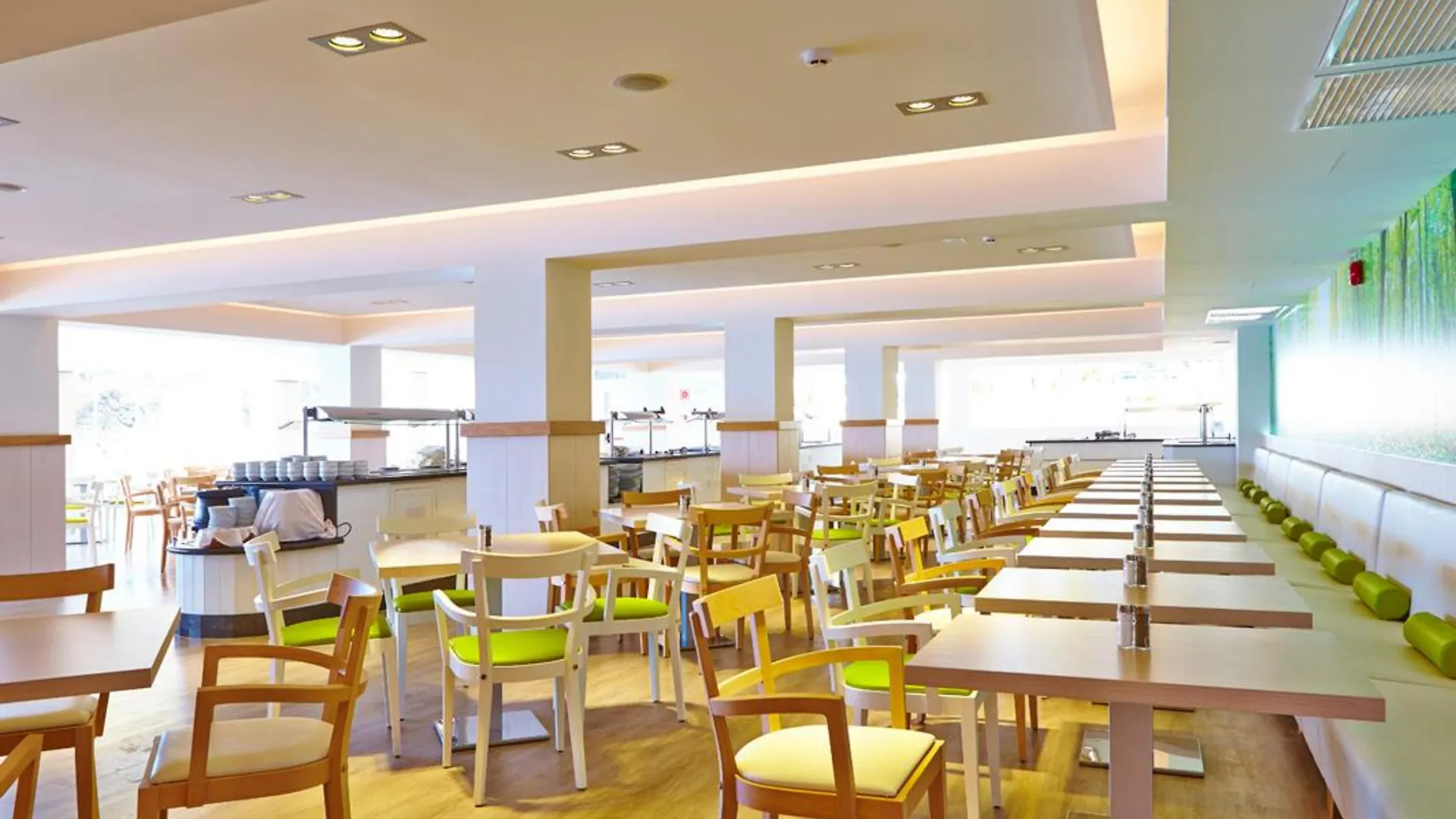 Flamboyan Caribe Hotel & Spa Magaluf  4*, Magaluf (Mallorca)